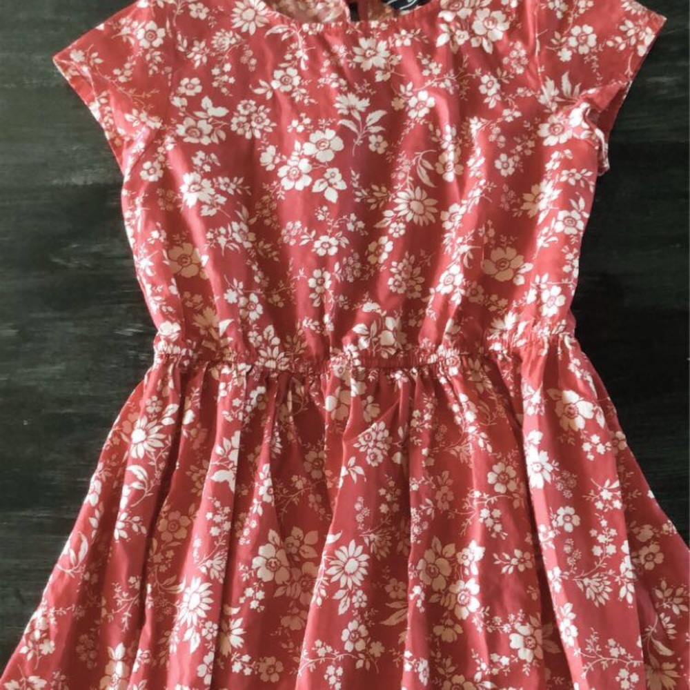 Pre teens Pink flower dress!
